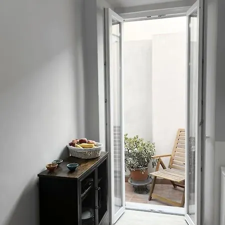 Roma Apartment *